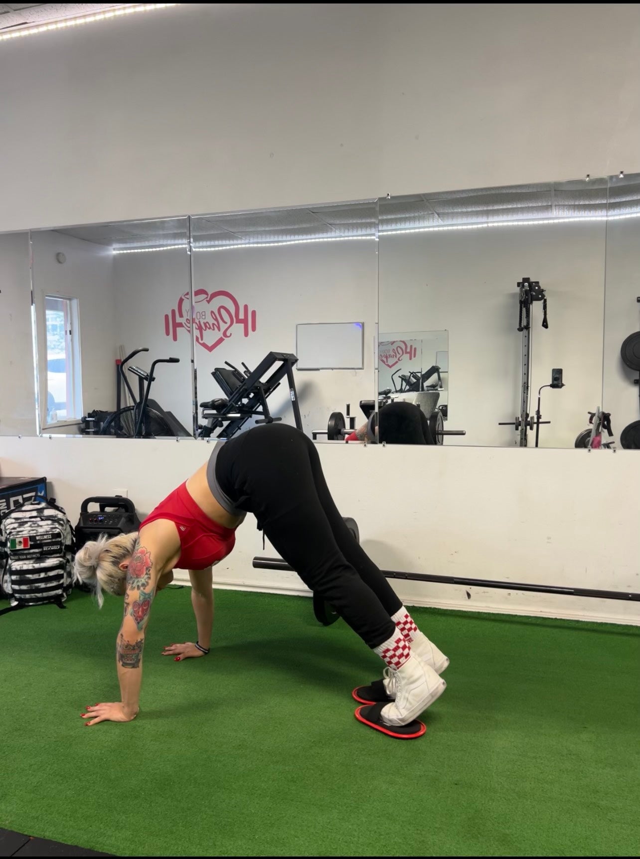 Ab Slider Routine 3 Easy Ab Workouts To Do With Sliders
